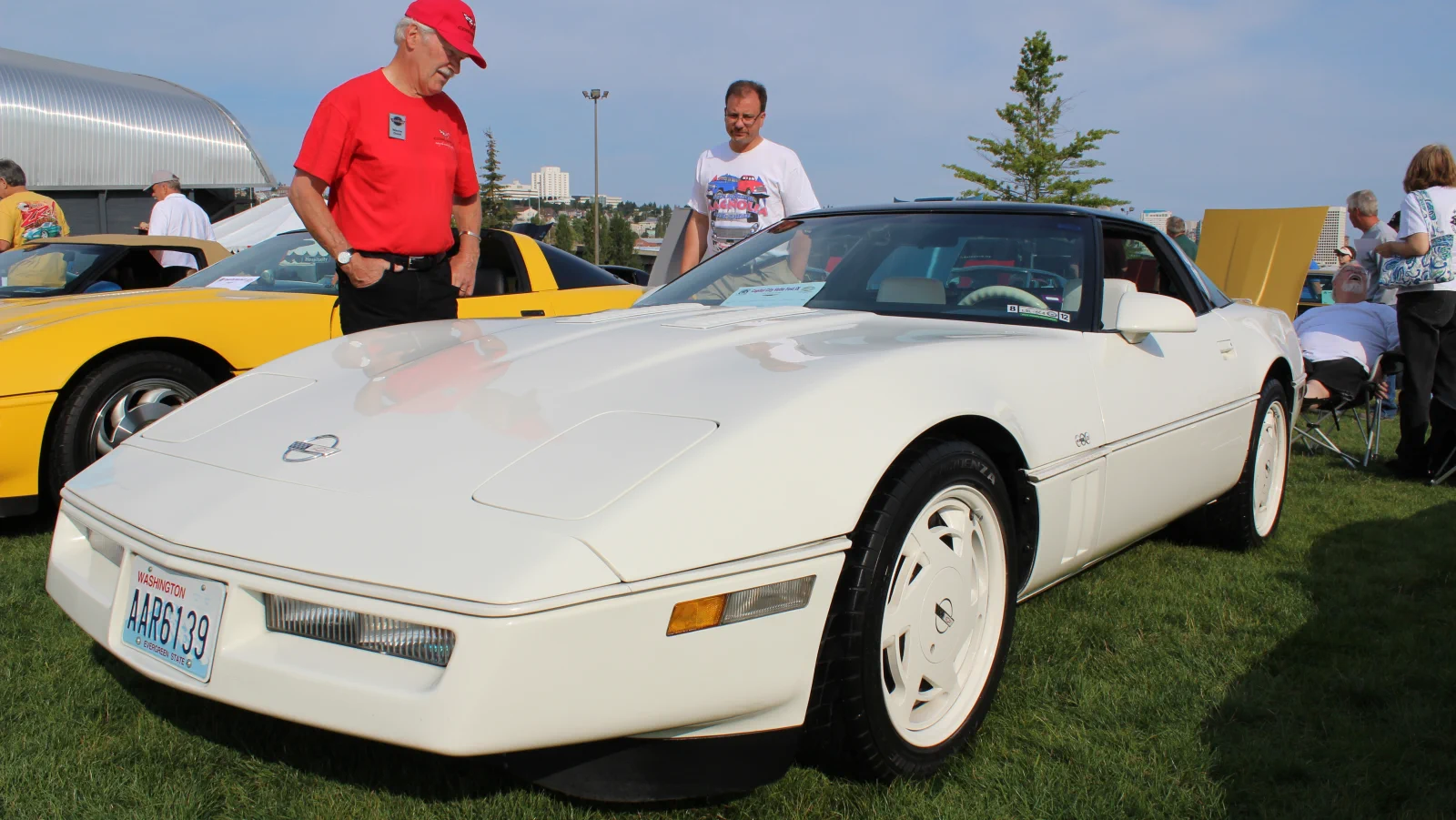 Corvette Generations/C4/C4 1984 -89 White 2012 Vette Fest.webp